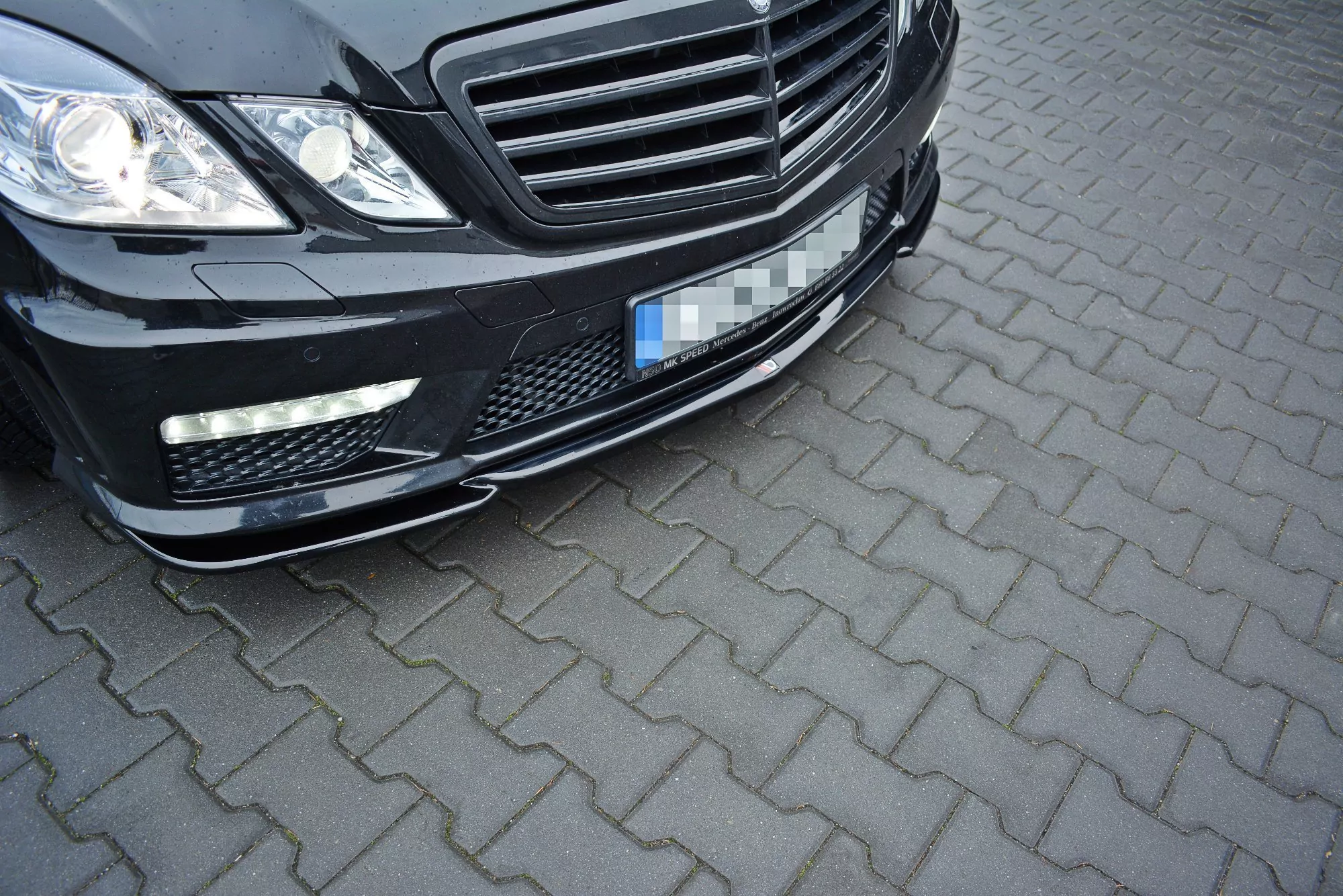 Front Ansatz Passend Für V.1 Passend Für Mercedes E63 AMG W212  Schwarz Hochglanz Schwarz Hochglanz