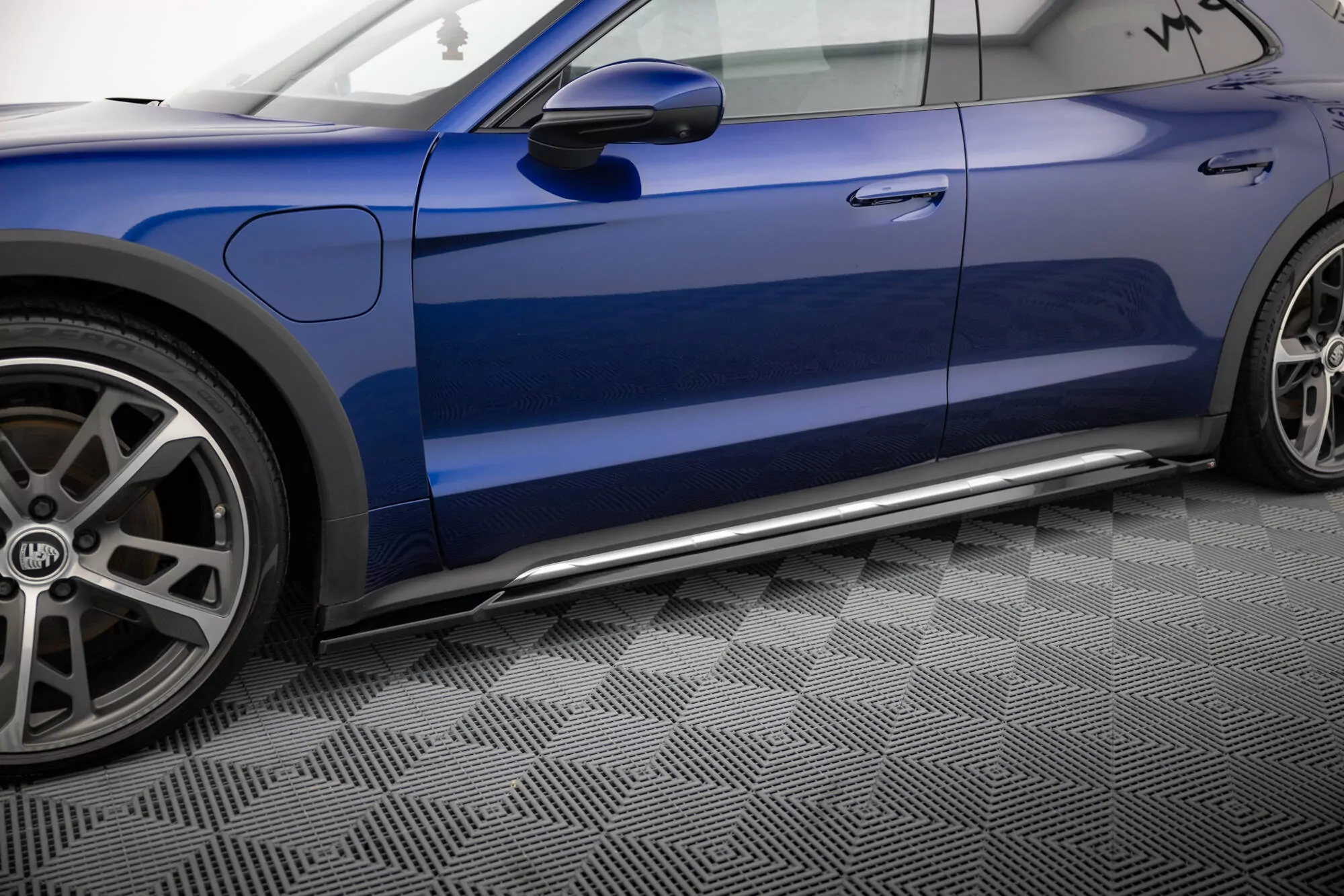 Seitenschweller Ansatz Für Porsche Taycan Cross Turismo 4S Schwarz Hochglanz