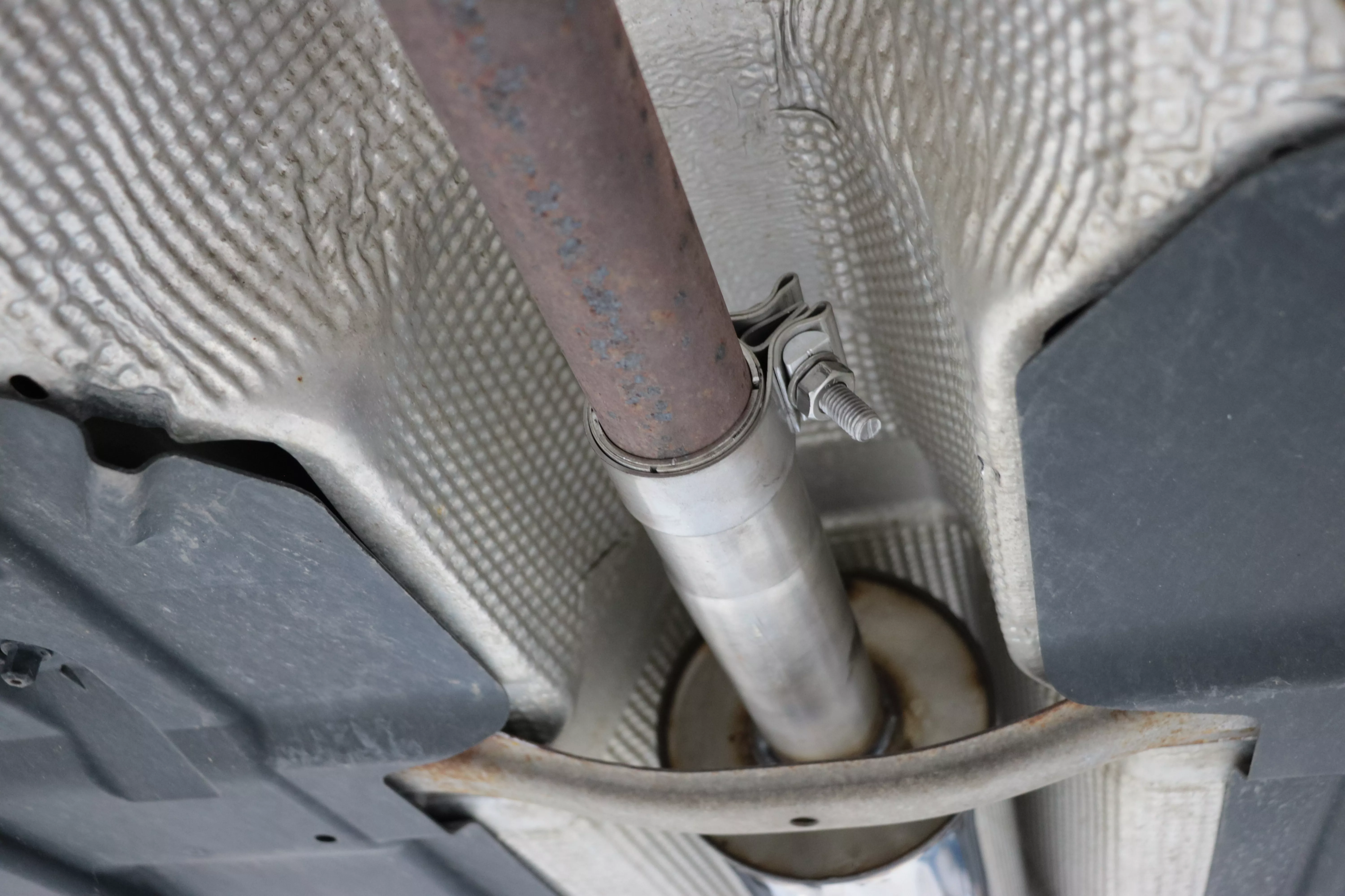 Skoda Rapid 1,2l 1,4l  Vorschalldämpfer