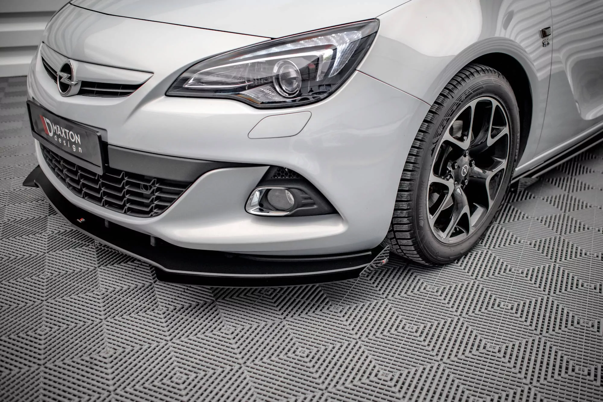 Front Stoßstange Flaps Für Opel Astra GTC OPC-Line J Schwarz Hochglanz