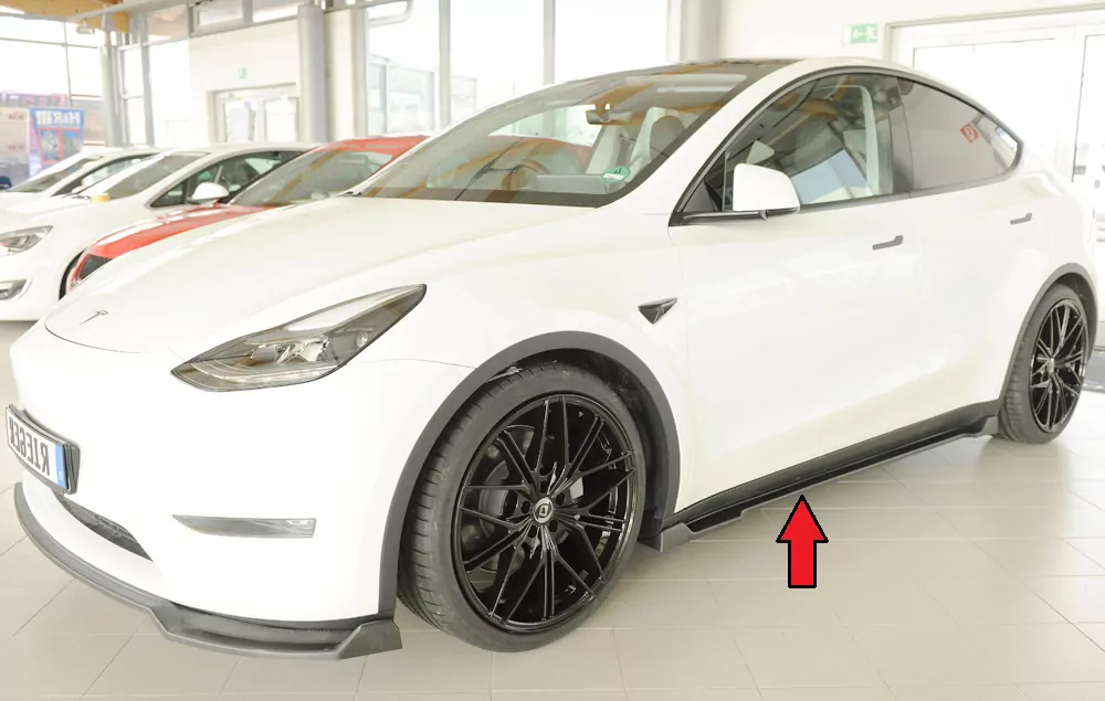 Rieger Seitenschweller links ansatz matt schwarz für Tesla Model Y  (003)  03.20-