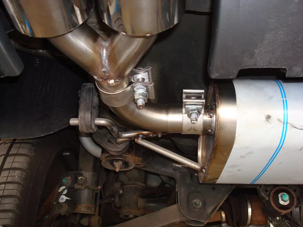 Hyundai Tucson Allrad 2,7l - JM  Endschalldämpfer quer Ausgang rechts/links - 2x90 Typ 12 rechts/links