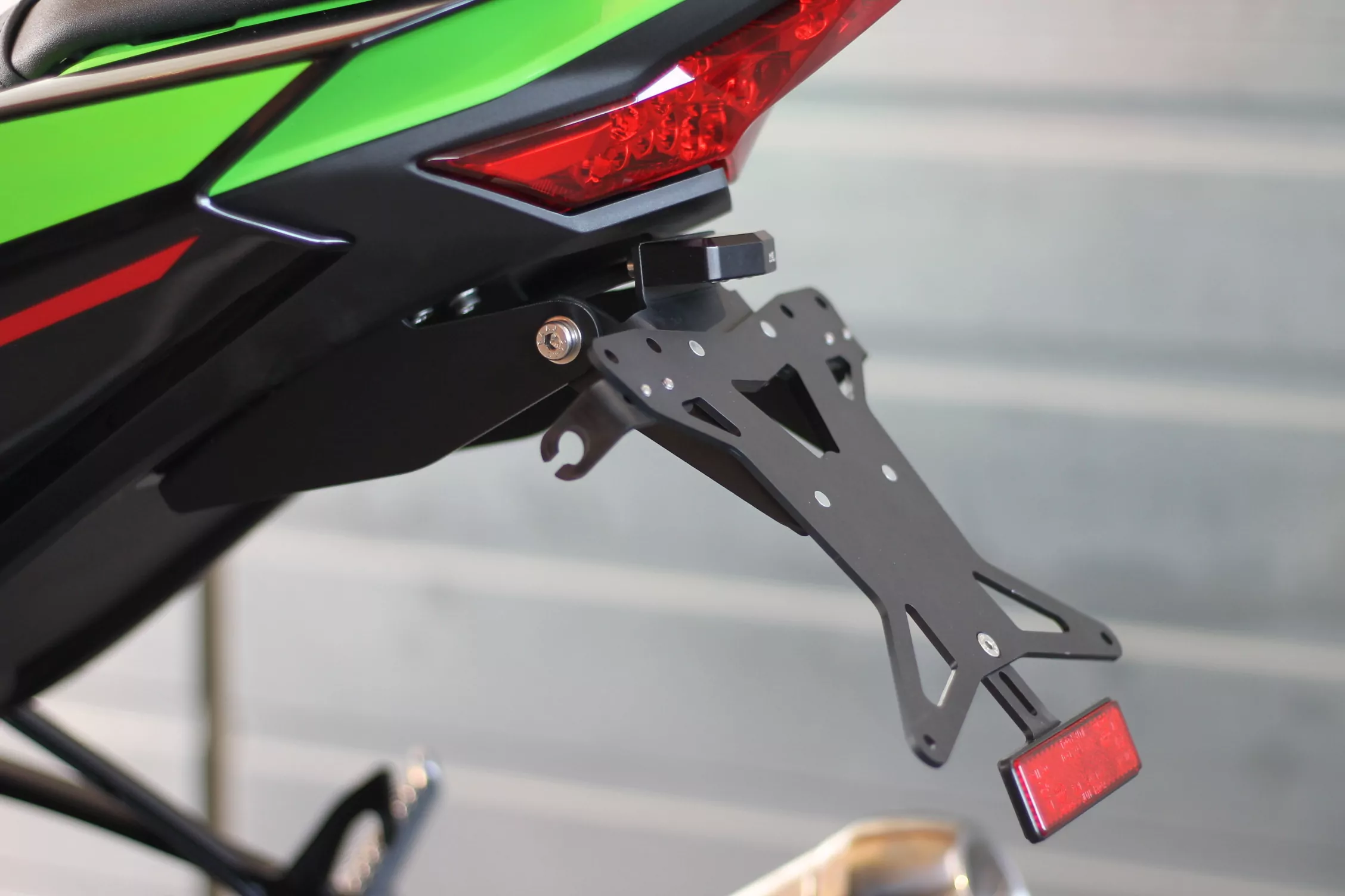 MG Biketec Kennzeichenhalter für Kawasaki ZX-10R ab 2016-2020