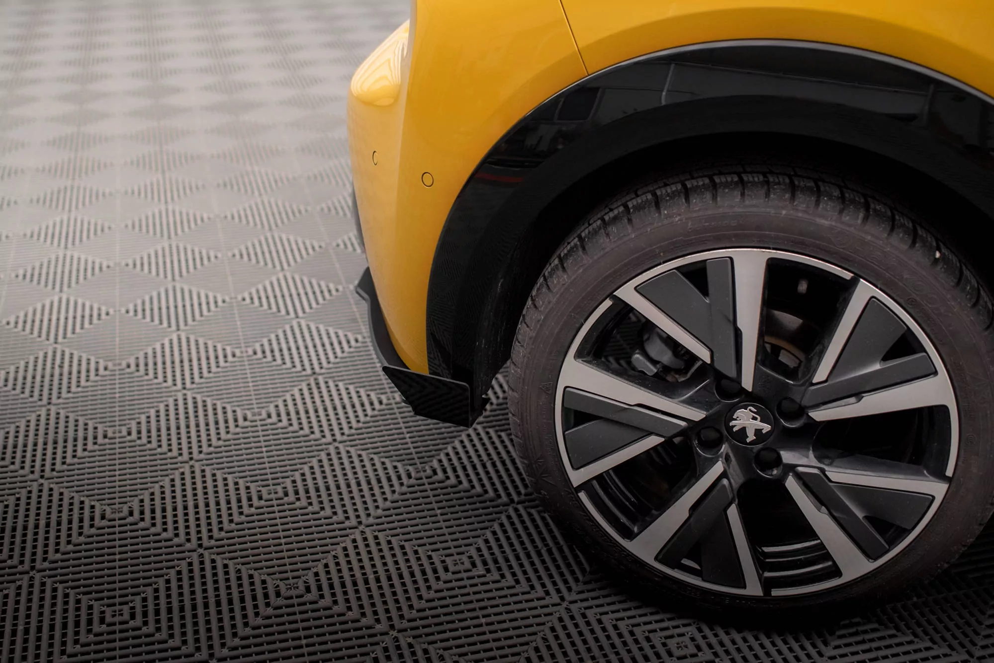 Street Pro Heck Ansatz Flaps Diffusor +Flaps Für Peugeot 208 GT Mk2 Schwarz Hochglanz