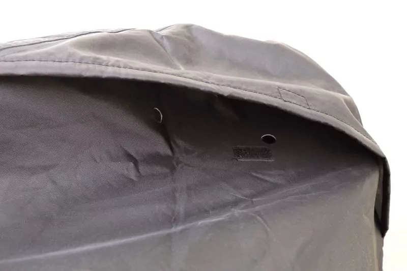 VECTOR Abdeckplane für den Außenbereich – Schwarz