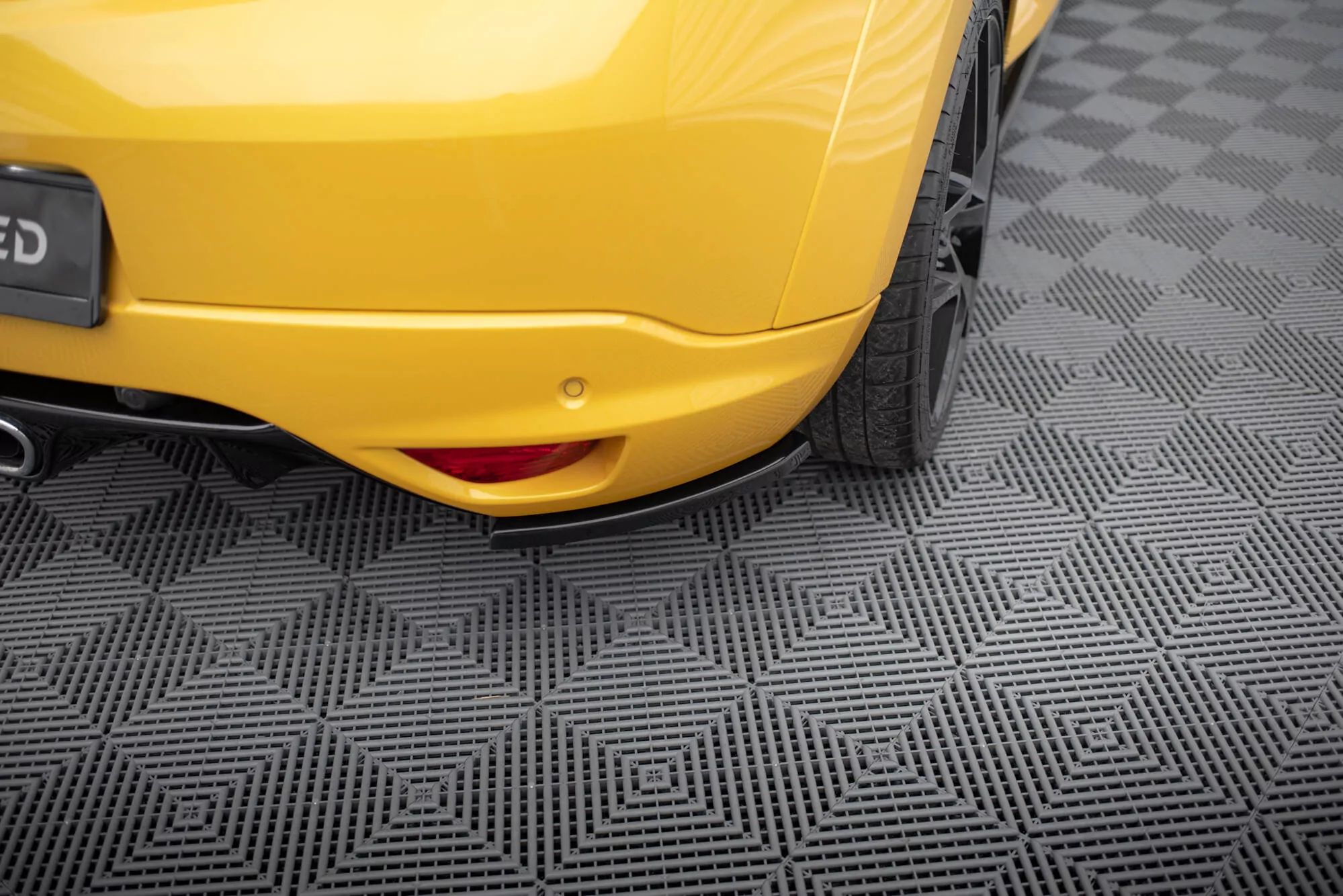 Heck Ansatz Flaps Diffusor Passend Für Diffusor Passend Für RENAULT MEGANE 3 RS Schwarz Hochglanz Schwarz Hochglanz