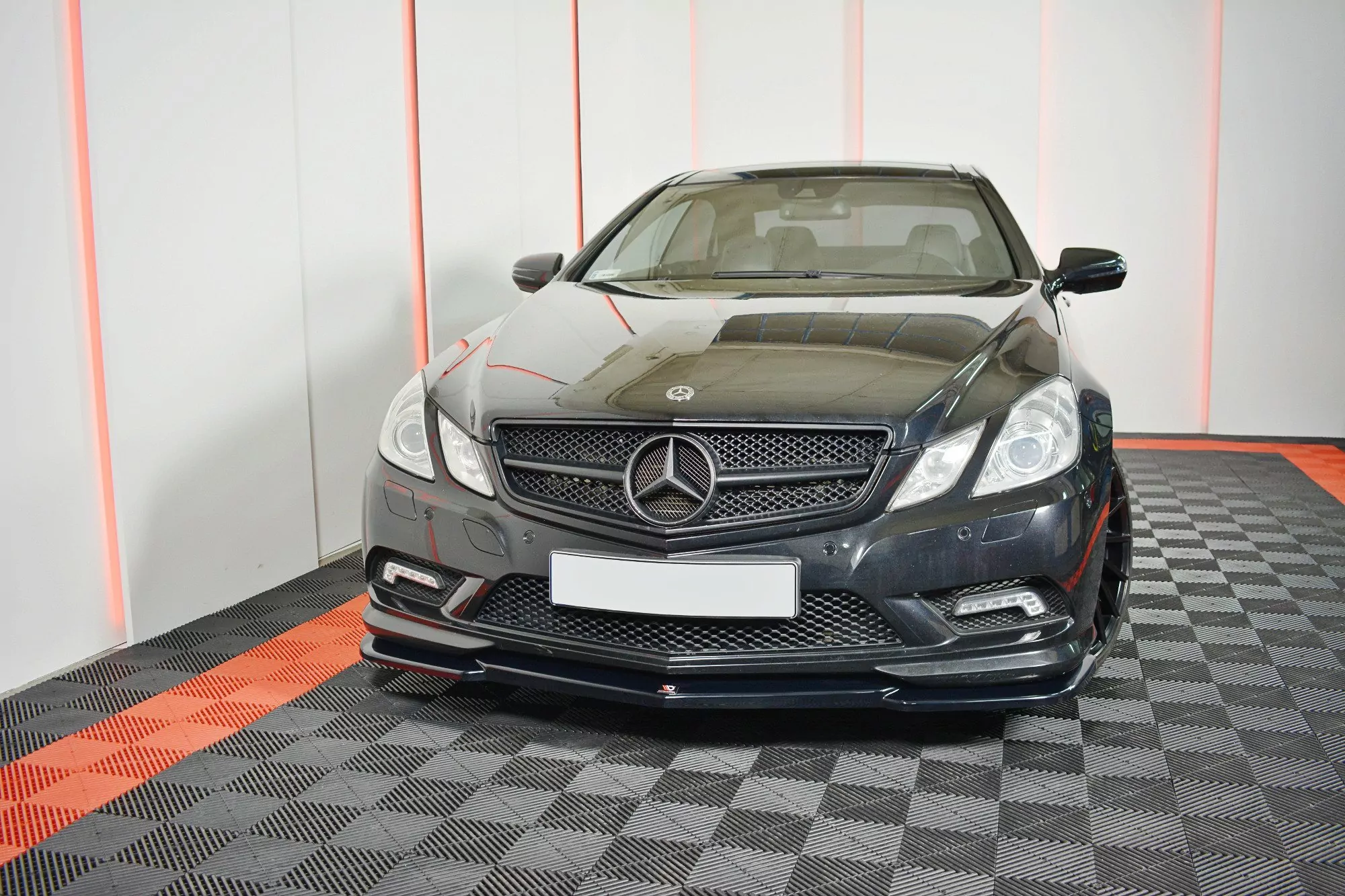 Front Ansatz Passend Für V.1 Passend Für Mercedes E-KLASSE W207 COUPE AMG LINE Schwarz Hochglanz Schwarz Hochglanz