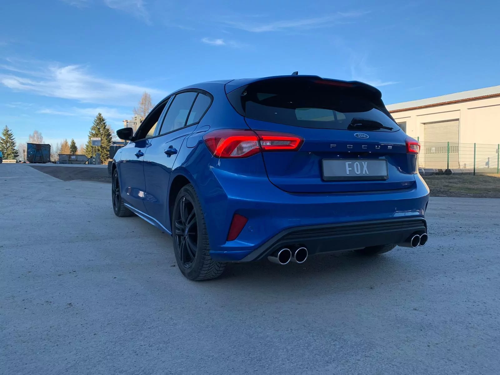 Ford Focus IV ST-Line - Einzelradaufhängung  Endschalldämpfer Ausgang rechts/links - 2x90 Typ 16 rechts/links