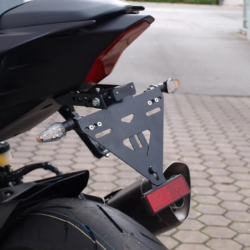 alpha Technik Kennzeichenhalter für Yamaha YZF-R6,YZF600; Typ RJ27; Modelljahr 2017-