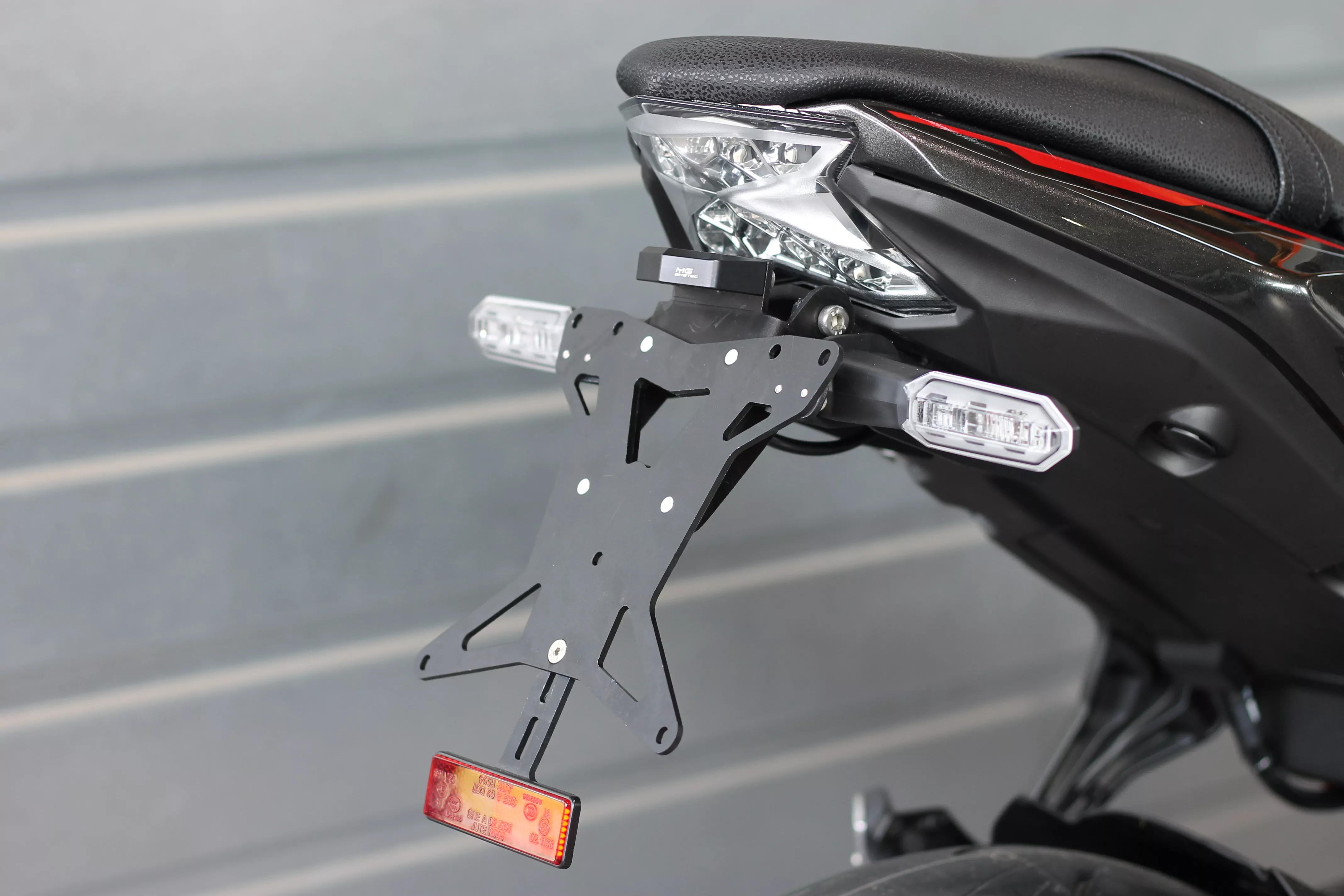 MG Biketec Kennzeichenhalter für Kawasaki Z 650 ab 2023