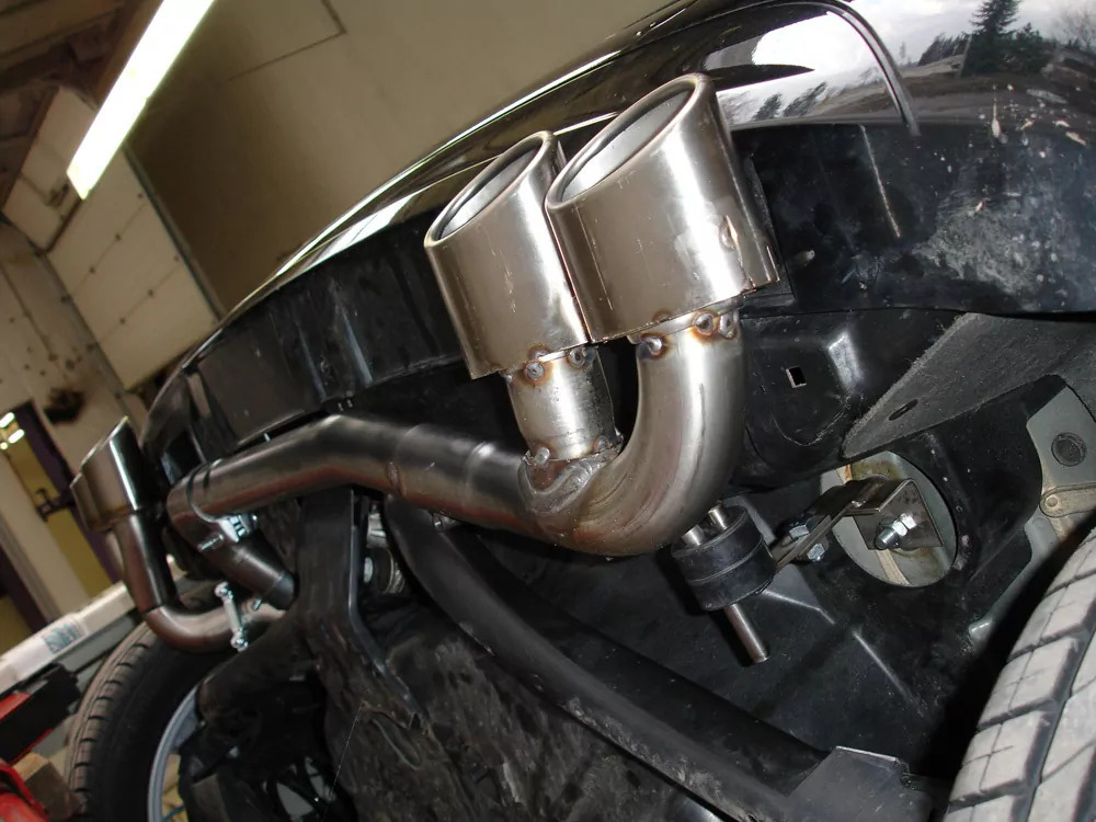 Mercedes A-Klasse W169  Endschalldämpfer Ausgang rechts/links - 2x106x71 Typ 32 rechts/links