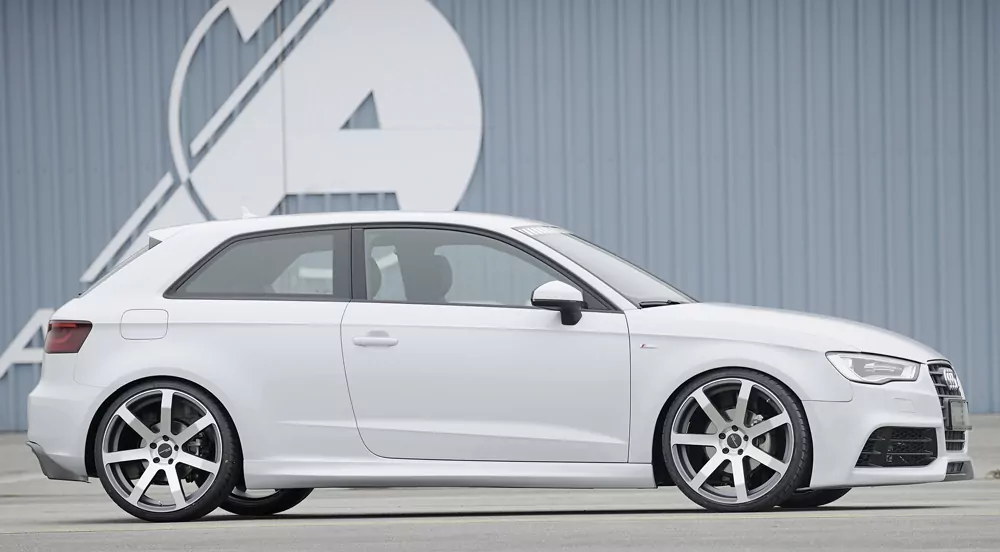 Rieger Seitenschweller für Audi A3 (8V) - 3-tür. (Schrägheck 8V1) 09.16- (ab Facelift) carbon optik