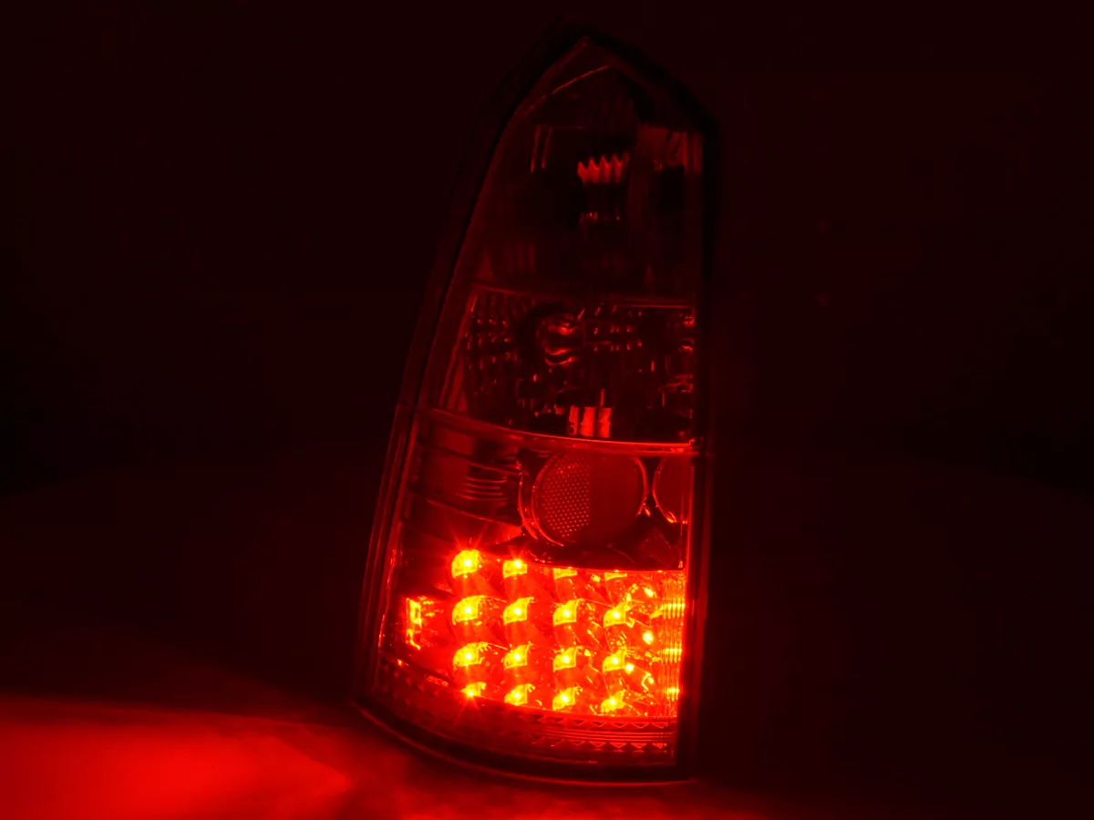 LED Rückleuchten Set Ford Focus Turnier DNW Bj. 98-04 chrom