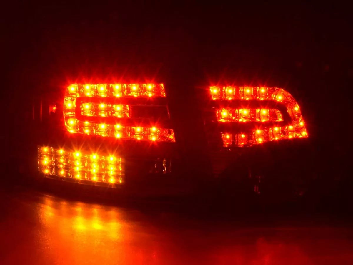 LED Rückleuchten Set Audi A4 Limousine Typ 8E Bj. 04-07 schwarz