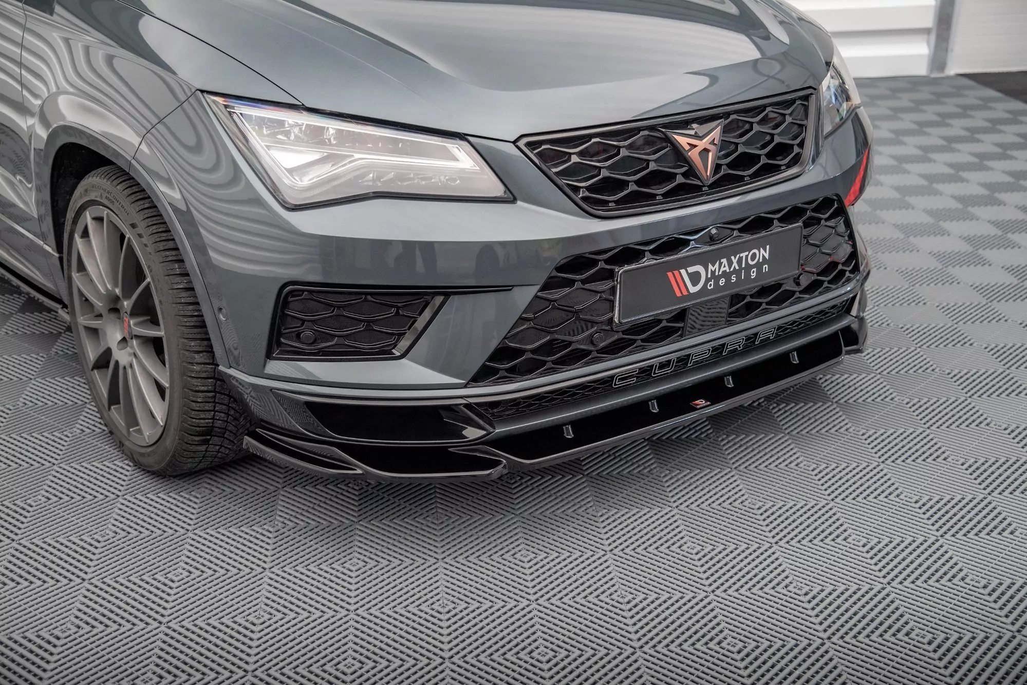 Front Ansatz V.2 Für Cupra Ateca Mk1 Schwarz Hochglanz