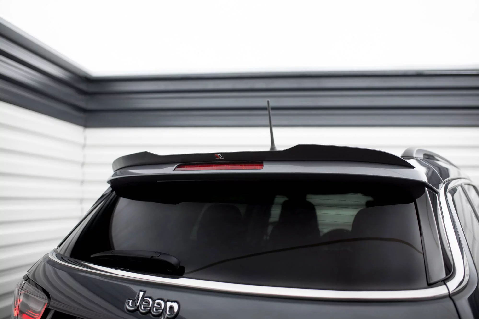 Spoiler CAP Für Jeep Compass Limited Mk2 Facelift Schwarz Hochglanz
