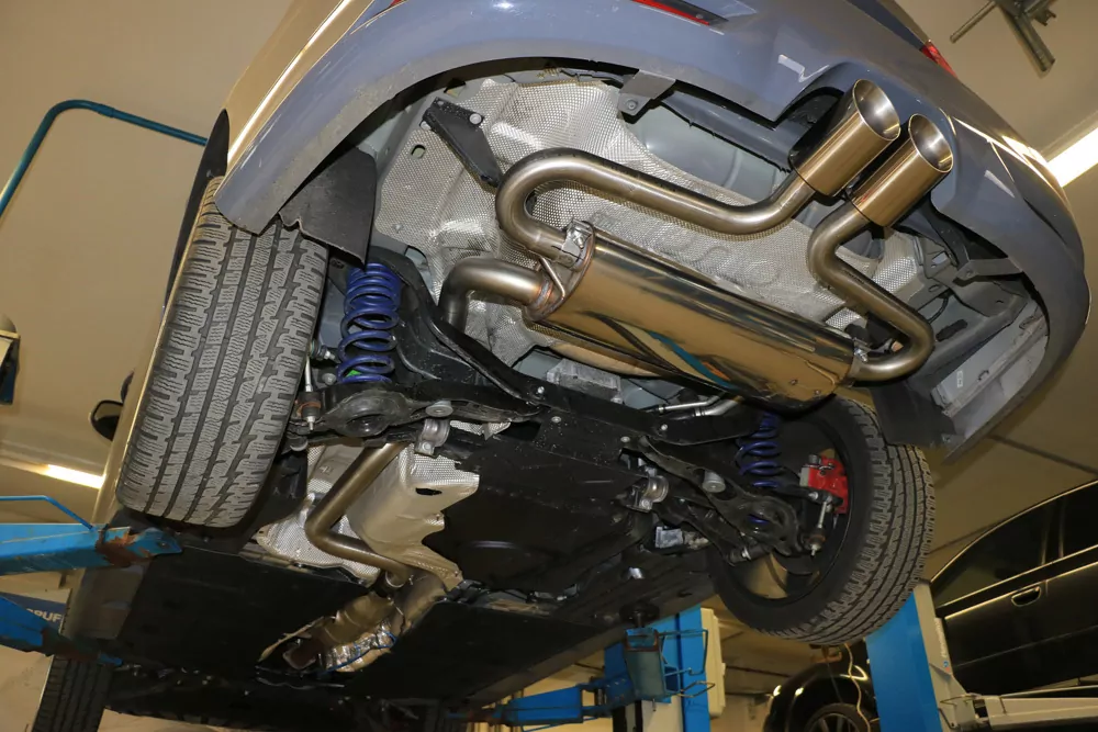 Ford Focus III ST Turnier Diesel  Endschalldämpfer quer Ausgang mittig - 2x100 Typ 25 mittig