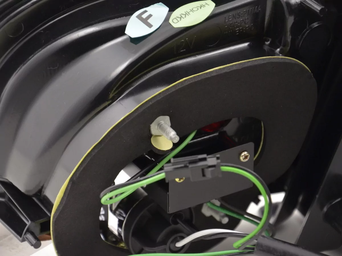 LED Rückleuchten Set VW Golf 6 Typ 1K Bj. 2008-2012 klar/rot für Rechtslenker