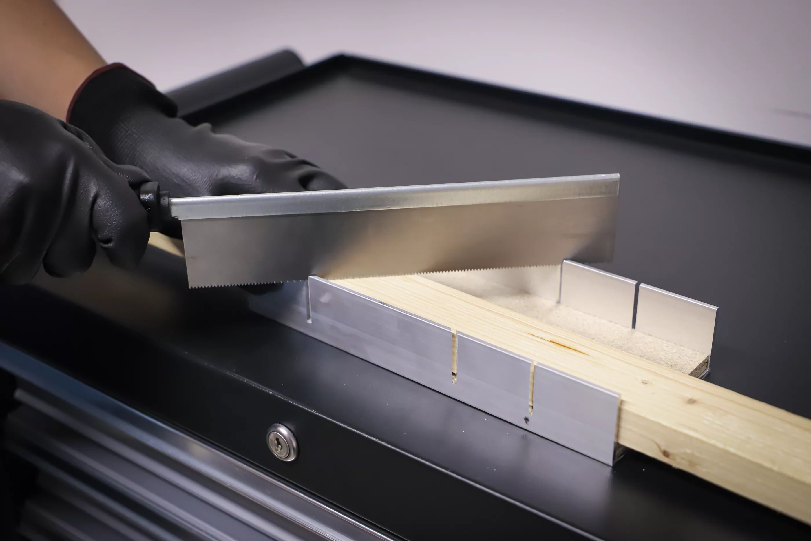 Aluminium-Gehrungslade | 245 x 105 x 40 mm