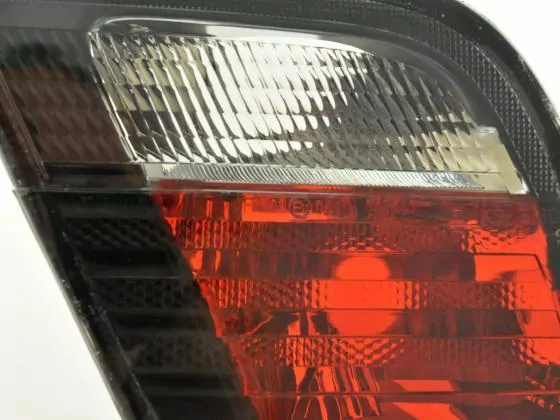 Verschleißteile Rückleuchte links BMW 3er Coupe Typ E46 Bj.99-02 schwarz