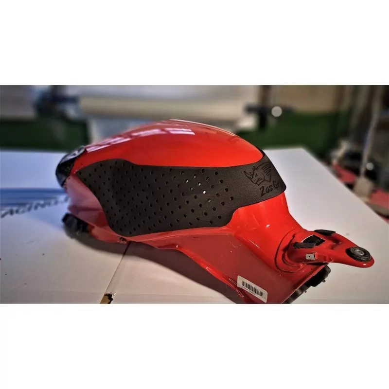 ZASGRIP Tank Traction Pads Ducati Panigale V2 2020-2024