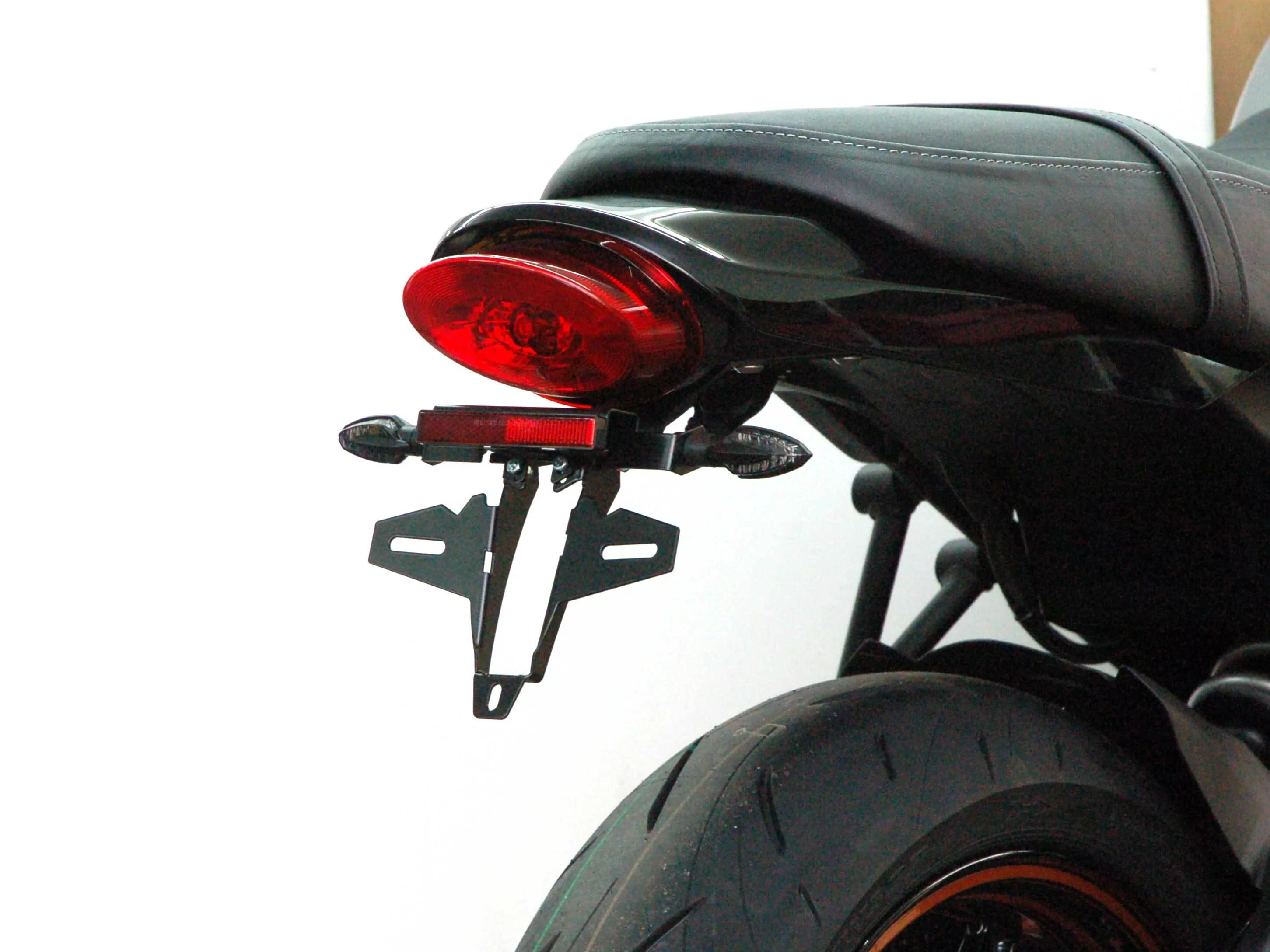 Kennzeichenhalter IQ5 für Kawasaki Z 650 RS (2022-2023)