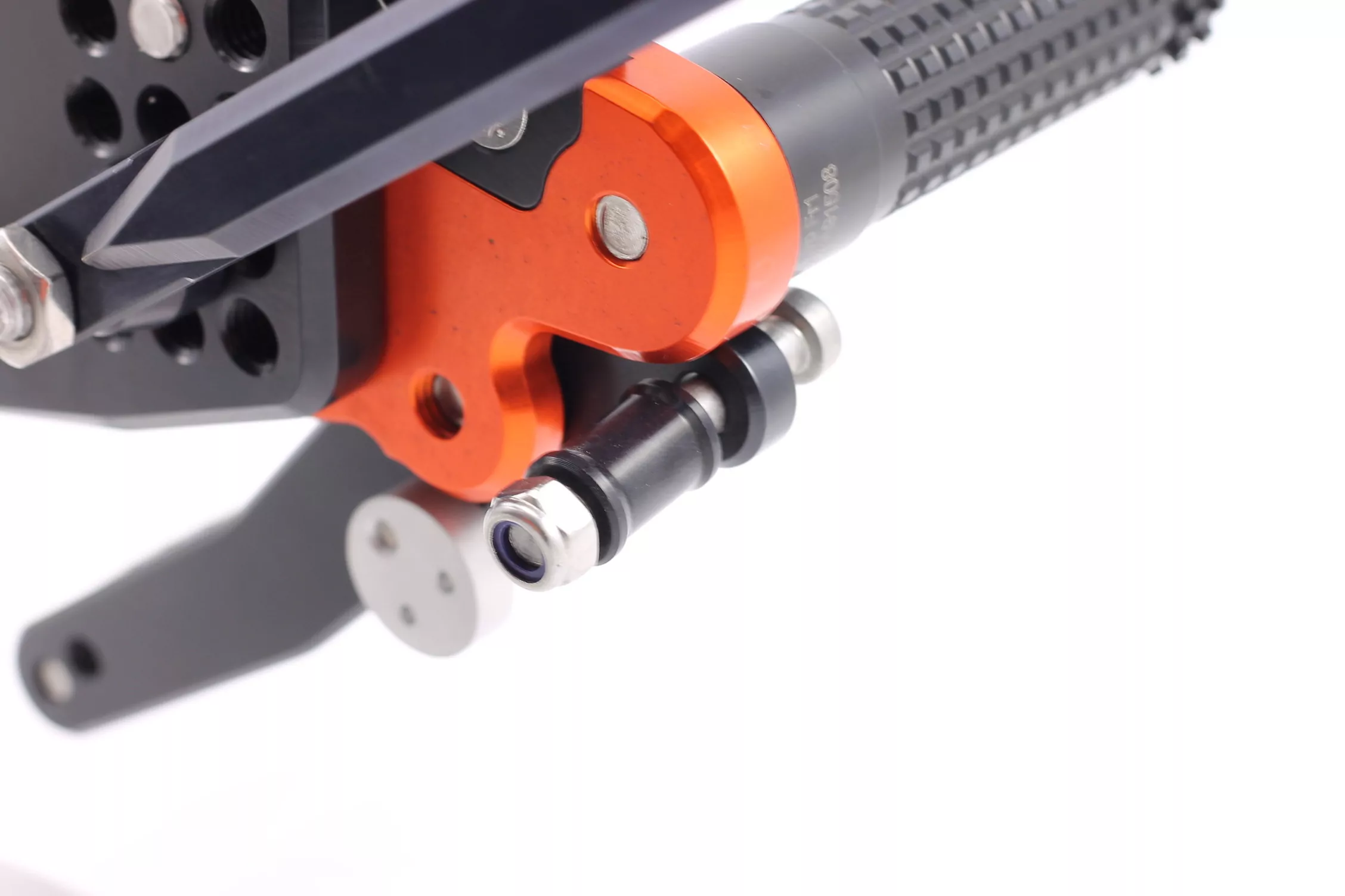 MG Biketec Sportfussrastenanlage / Rastenanlage / Fussrastenanlage mit ABE, gültig in D - A - CH für KTM 1290 Super Duke GT ab 2016-2020