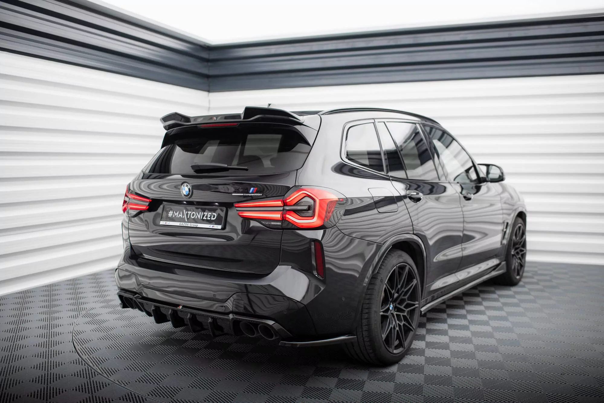 Heck Ansatz Flaps Diffusor V.2 Für BMW X3 M F97 Facelift  Schwarz Hochglanz