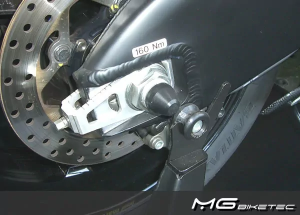 MG Biketec Sturzprotektoren / Protektor - Schwinge für Ducati Desmosedici 16RR ab 2008