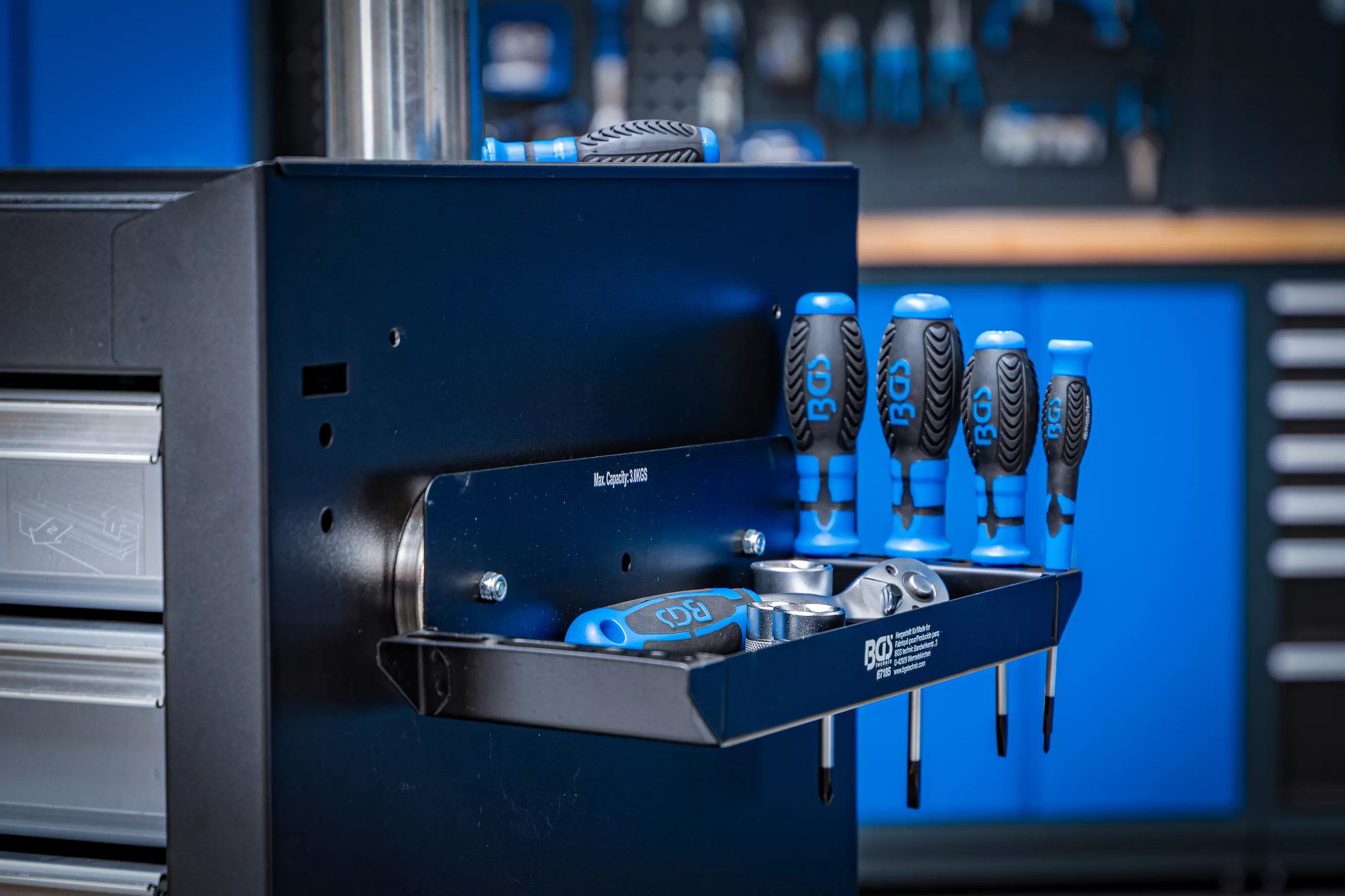 Magnetische Ablageschale | mit seitlichem Schraubendreher-Halter