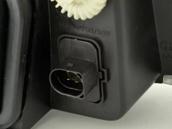 Verschleißteile Scheinwerfer links VW Polo Classic (Typ 6KV) Bj. 00-01