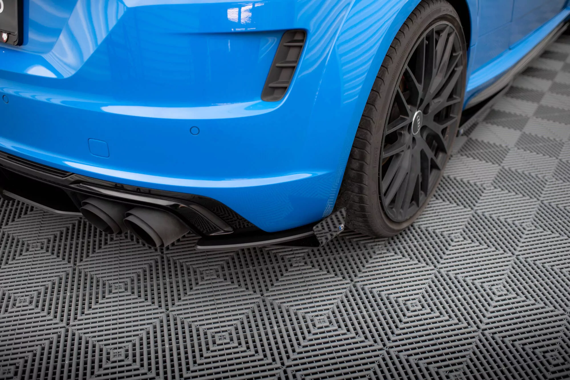 Street Pro Heck Ansatz Flaps Diffusor +Flaps Für Audi TT S 8S Facelift Schwarz Hochglanz