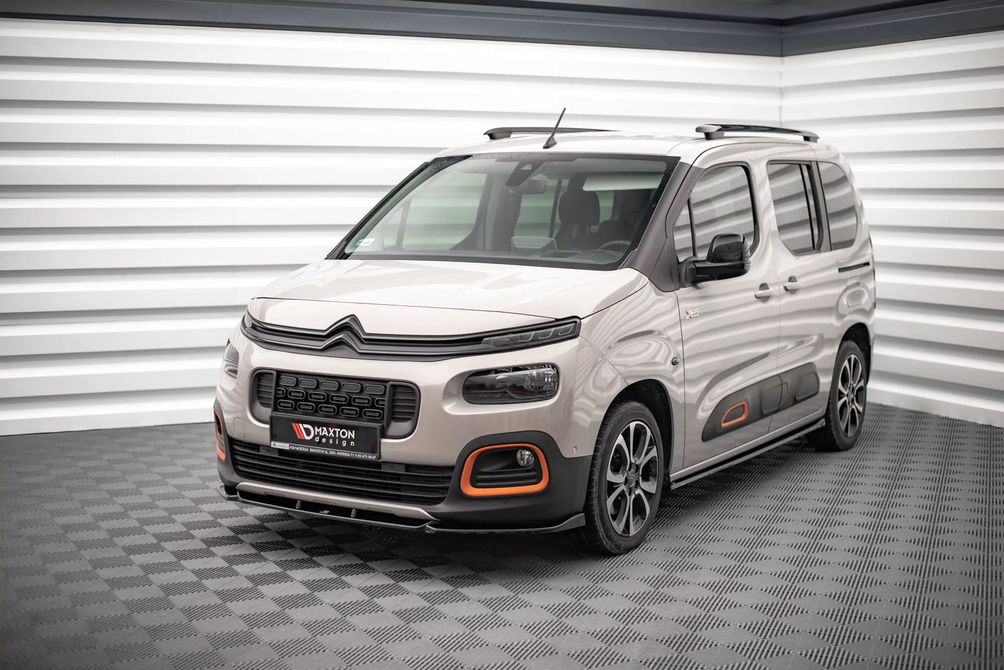 Front Ansatz Für Citroen Berlingo Mk3 Schwarz Hochglanz
