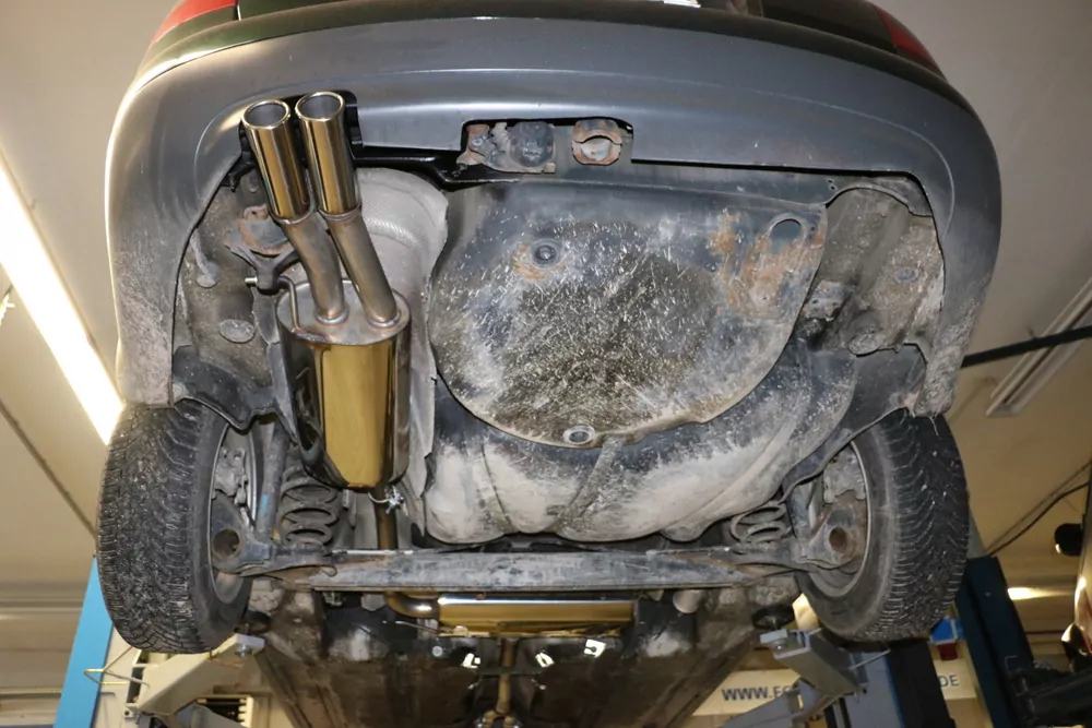 Audi A6 Typ 4B mit Stoßstangenausschnitt  Endschalldämpfer - 2x76 Typ 13