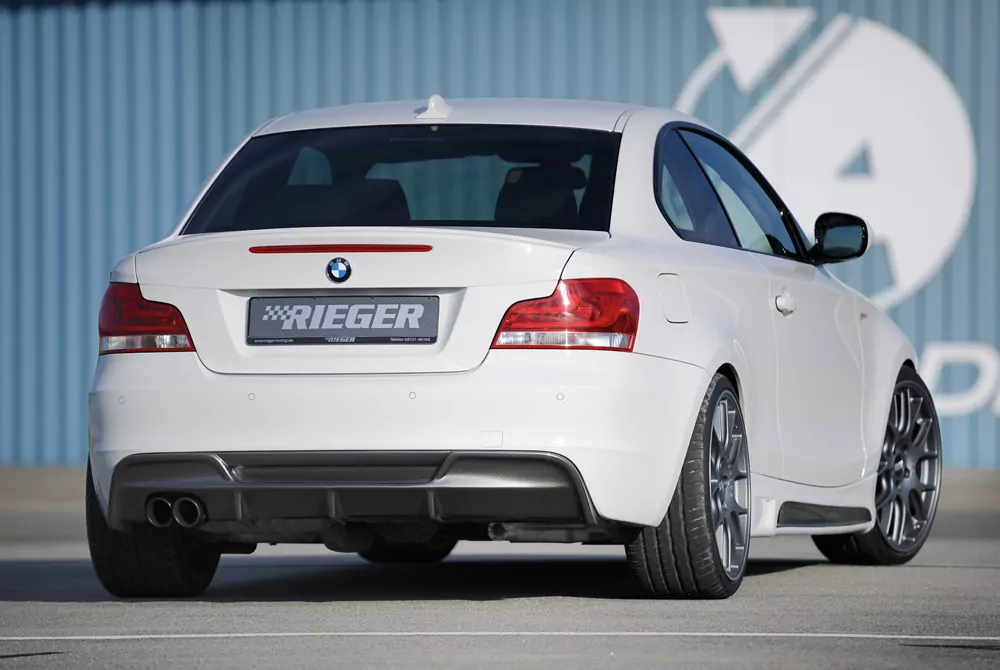 Rieger Heckeinsatz für BMW 1er E82, E88  (182 / 1C) - Cabrio 10.07- carbon optik