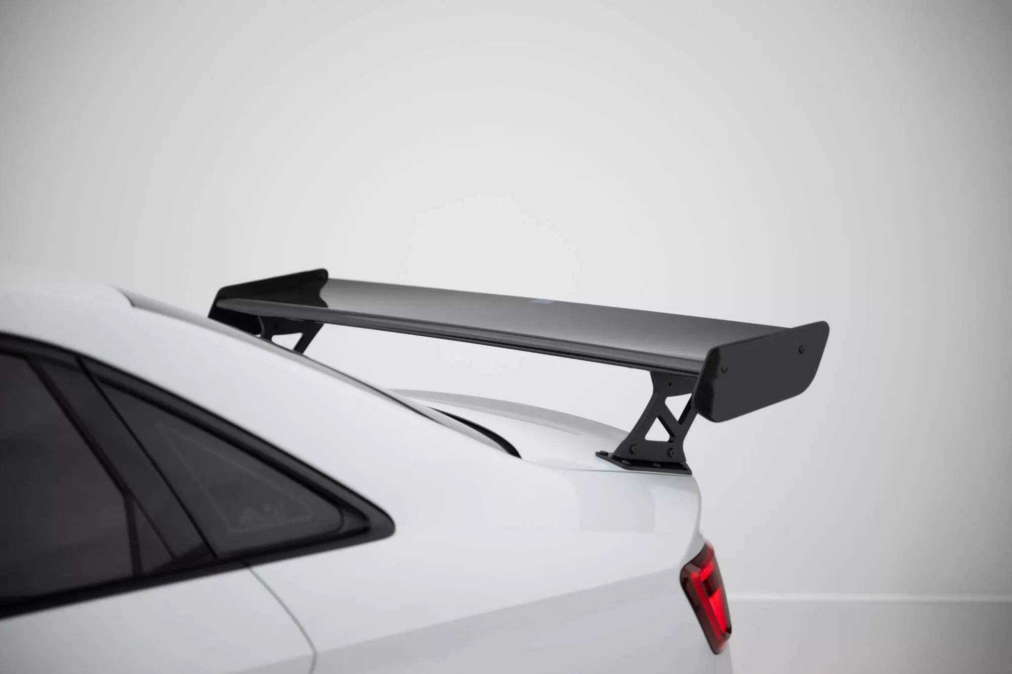 Carbon Spoiler With External Brackets Uprights + LED Audi A3 / A3 S-Line / S3 / RS3 Limousine 8V / 8V Facelift