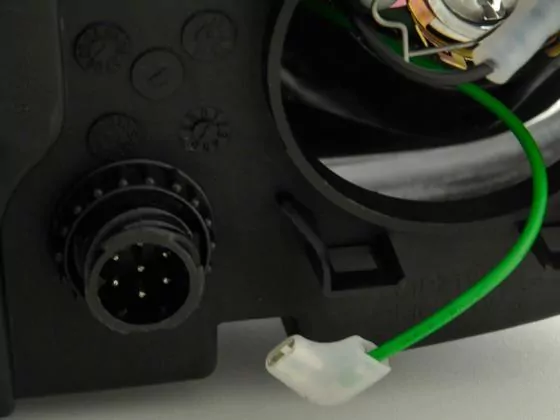 Verschleißteile Scheinwerfer rechts Mercedes Benz Actros Bj. 96-03