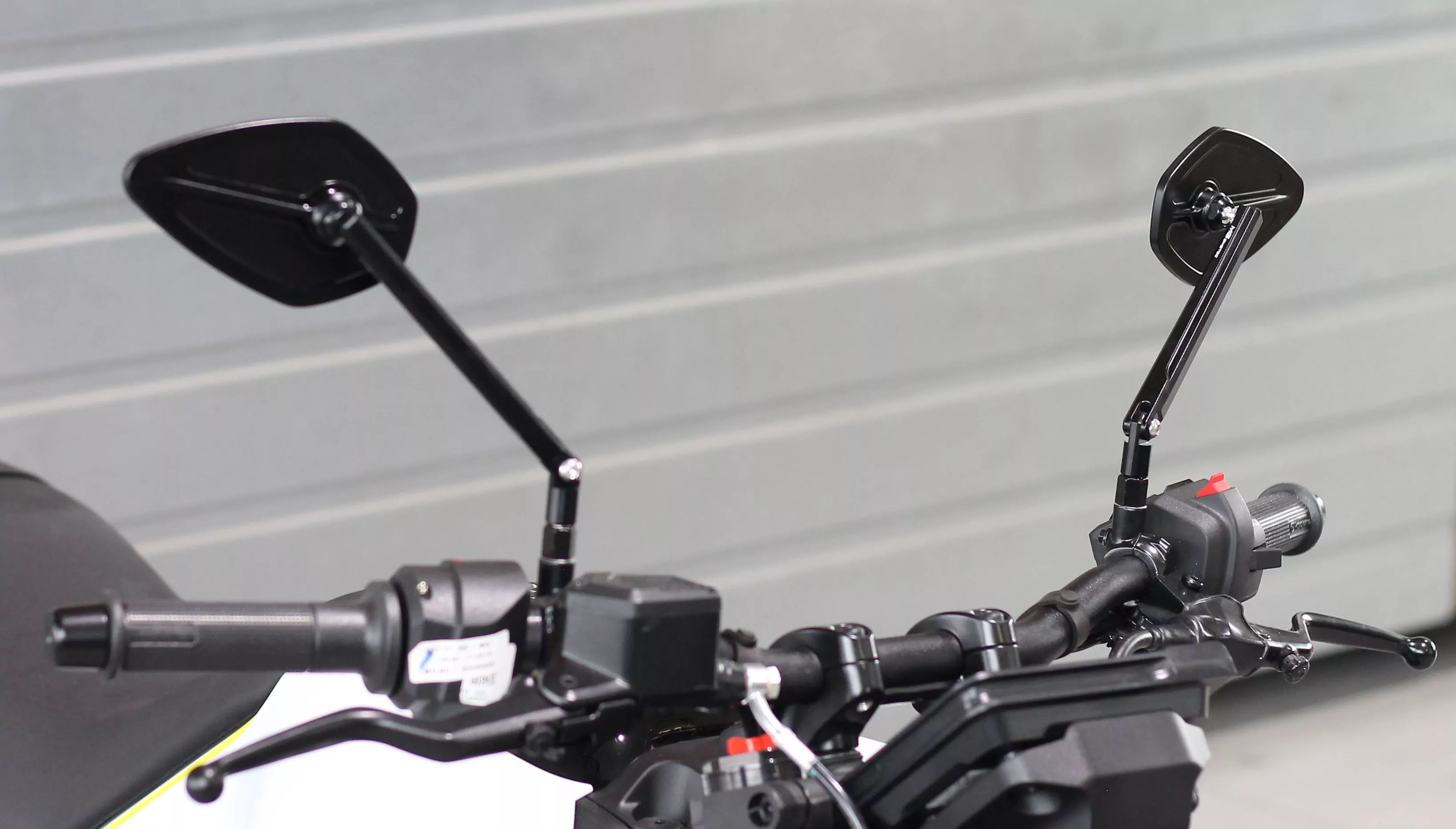 MG Biketec Spiegel Set für M10 x 1,5 mm Gewinde für BMW F 650 GS ab 2008