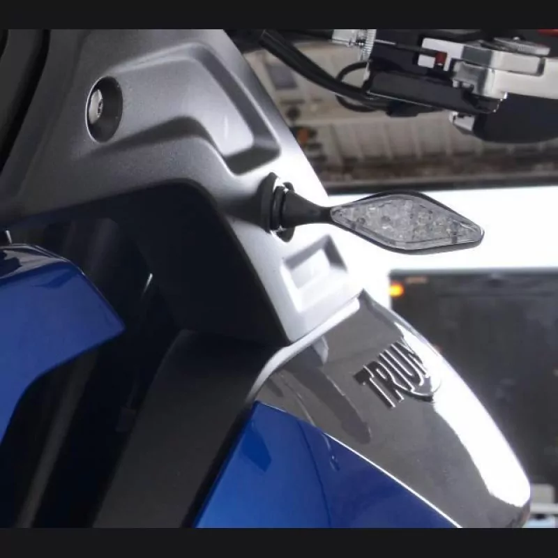 R&G Micro Blinker Adapter Set vorn Triumph Sport 850 2021- / Tiger 900 2020-