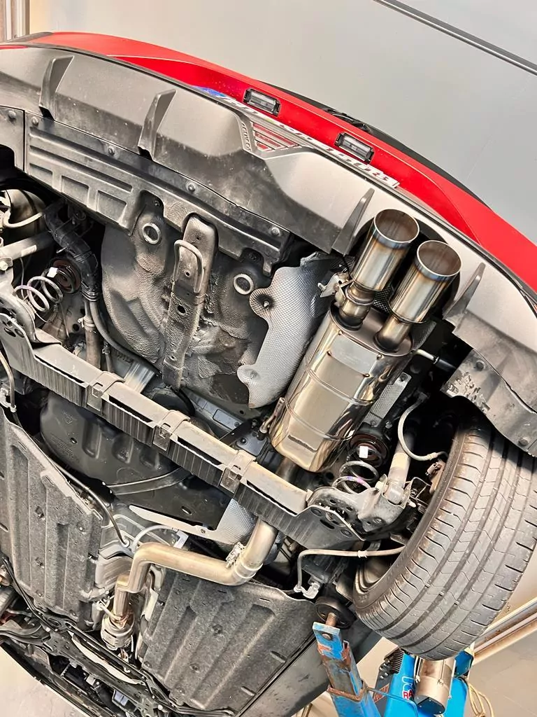 Hyundai I20 N - BC3  Endschalldämpfer mit Abgasklappe - 2x90 Typ 14 mit coloriertem Rand