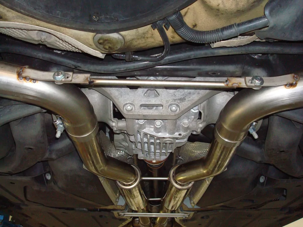 Audi RS6 4F  Vorschalldämpfer rechts/links