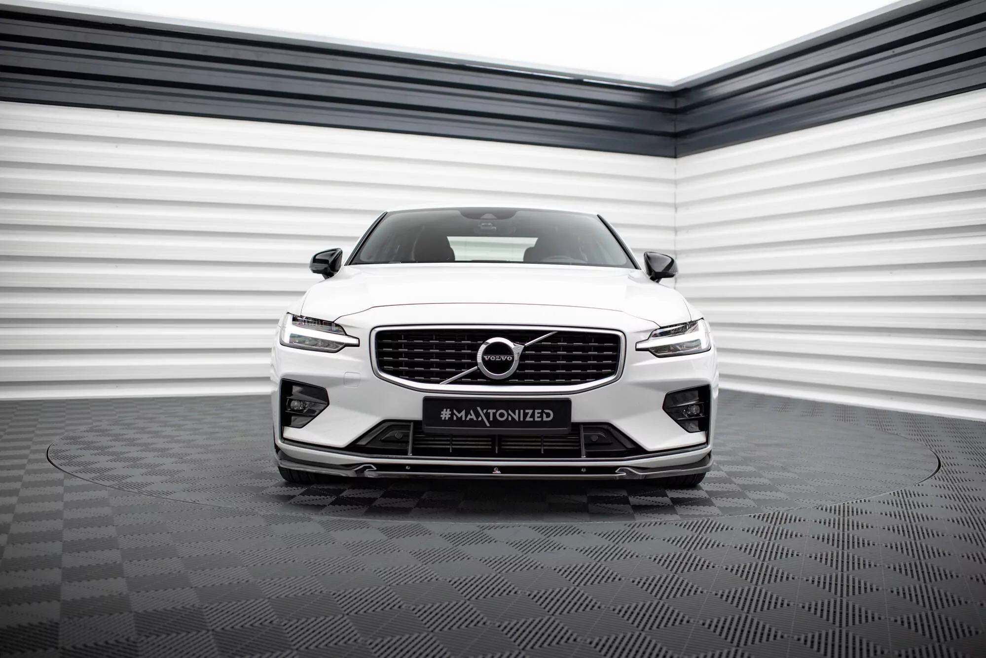 Front Ansatz V.1 Passend Für Volvo S60 R-Design Mk3 Schwarz Hochglanz
