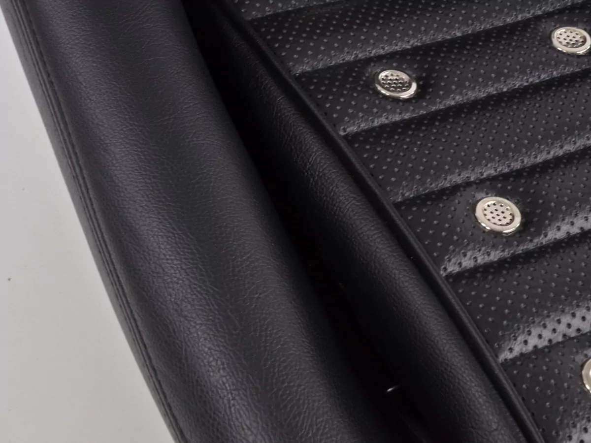 FK Oldtimersitze Auto Vollschalensitze Set Classic 1 Kunstleder schwarz ohne Kopfstütze inkl. Laufschienen