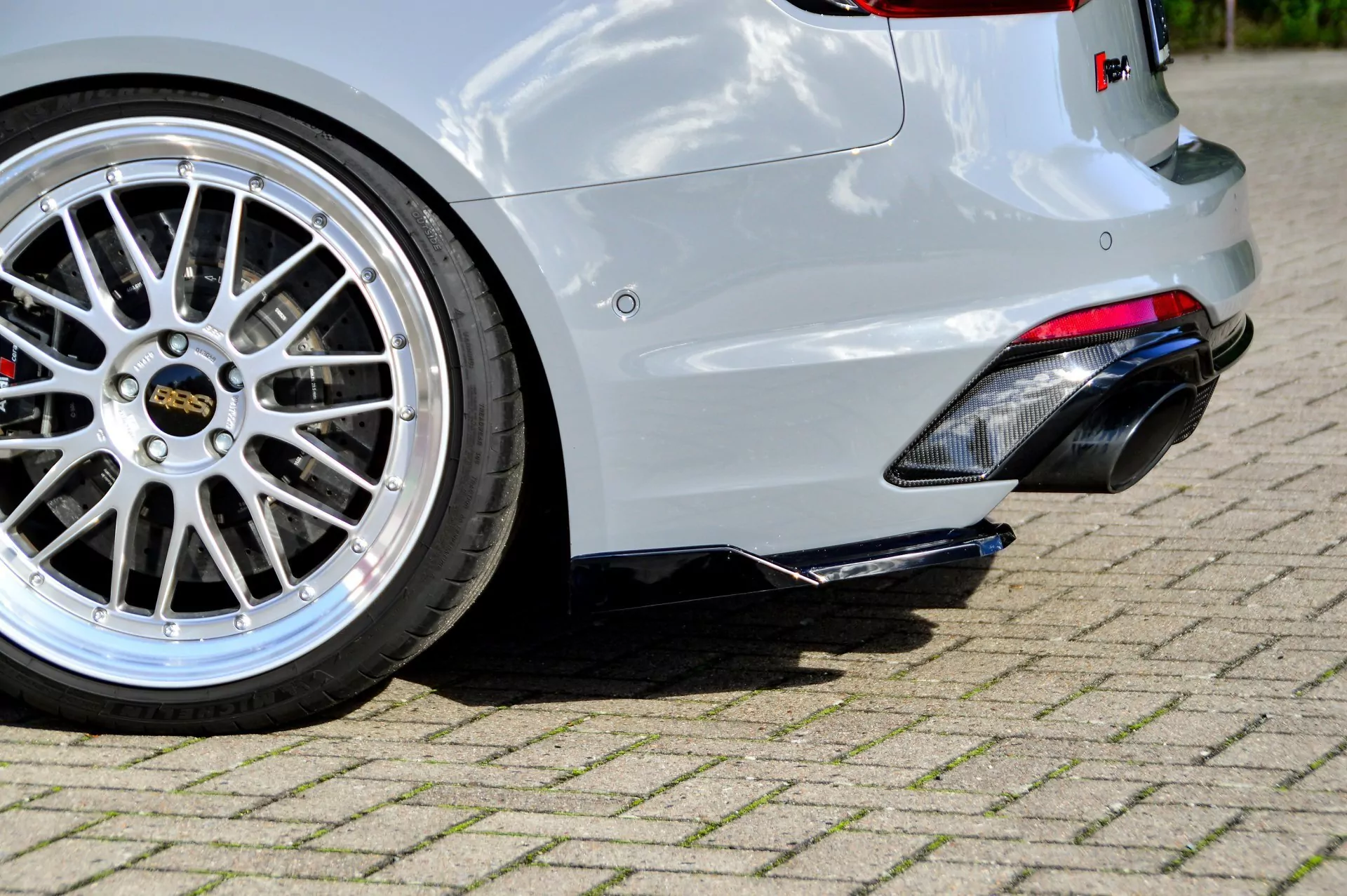 Heckansatz Seitenteile mit Wings aus ABS für Audi RS4 B9