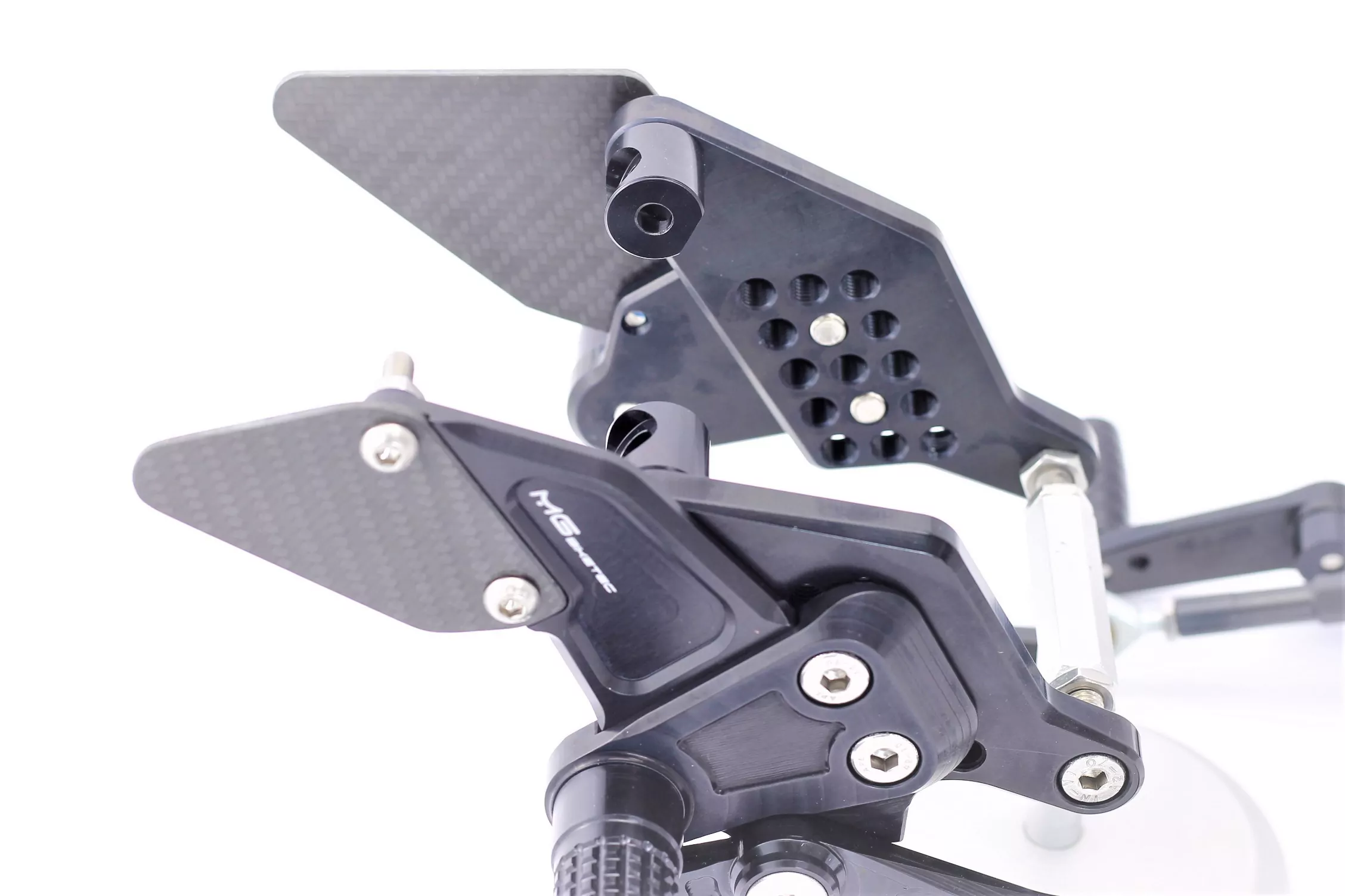 MG Biketec Sportfussrastenanlage / Rastenanlage / Fußrastenanlage mit ABE, gültig in D - A - CH für KTM 690 Duke ab 2016