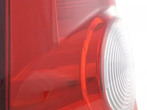Verschleißteile Rückleuchte links Opel Agila B Bj. 08- rot/klar