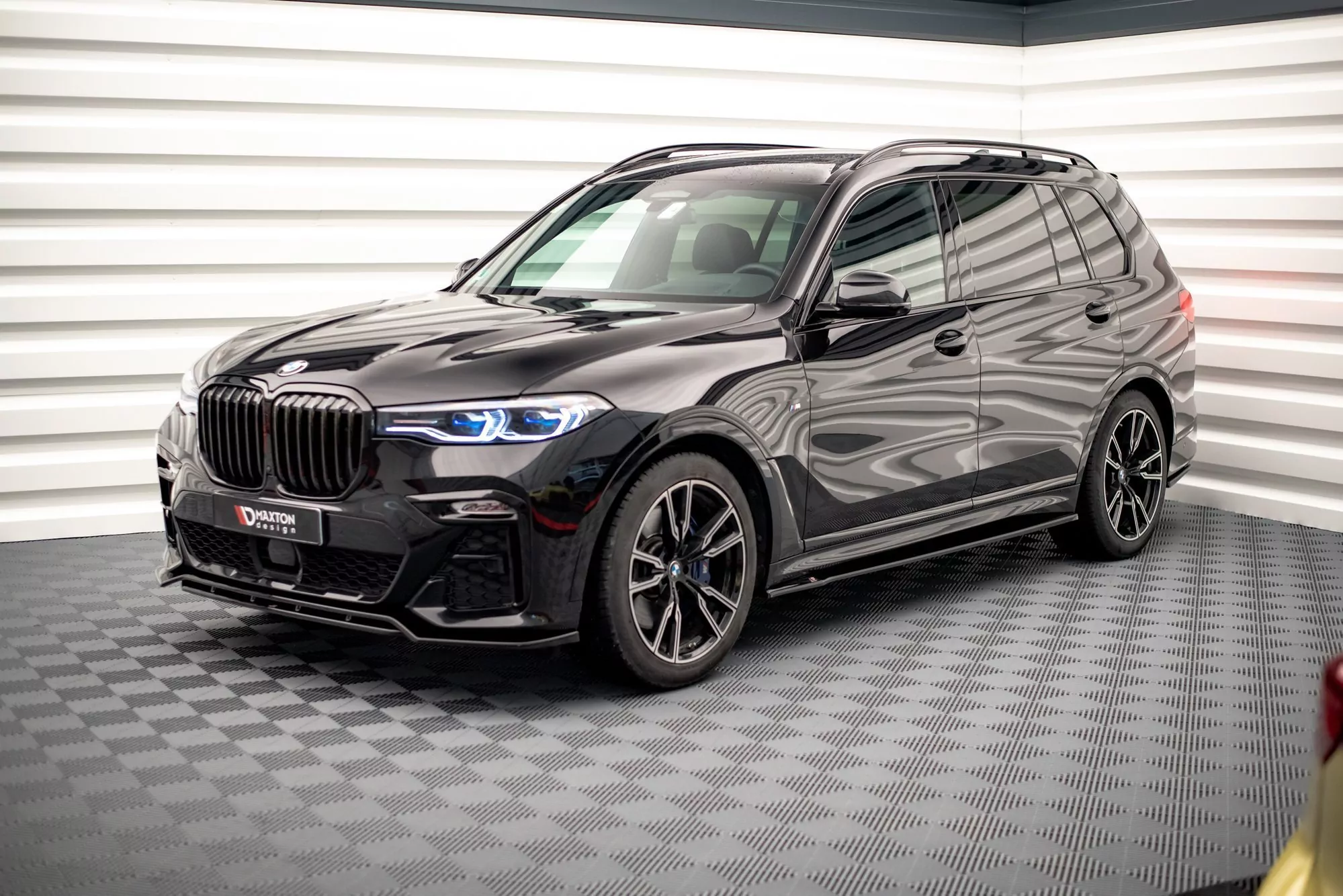 Seitenschweller Ansatz Für BMW X7 M-Paket G07 Schwarz Hochglanz