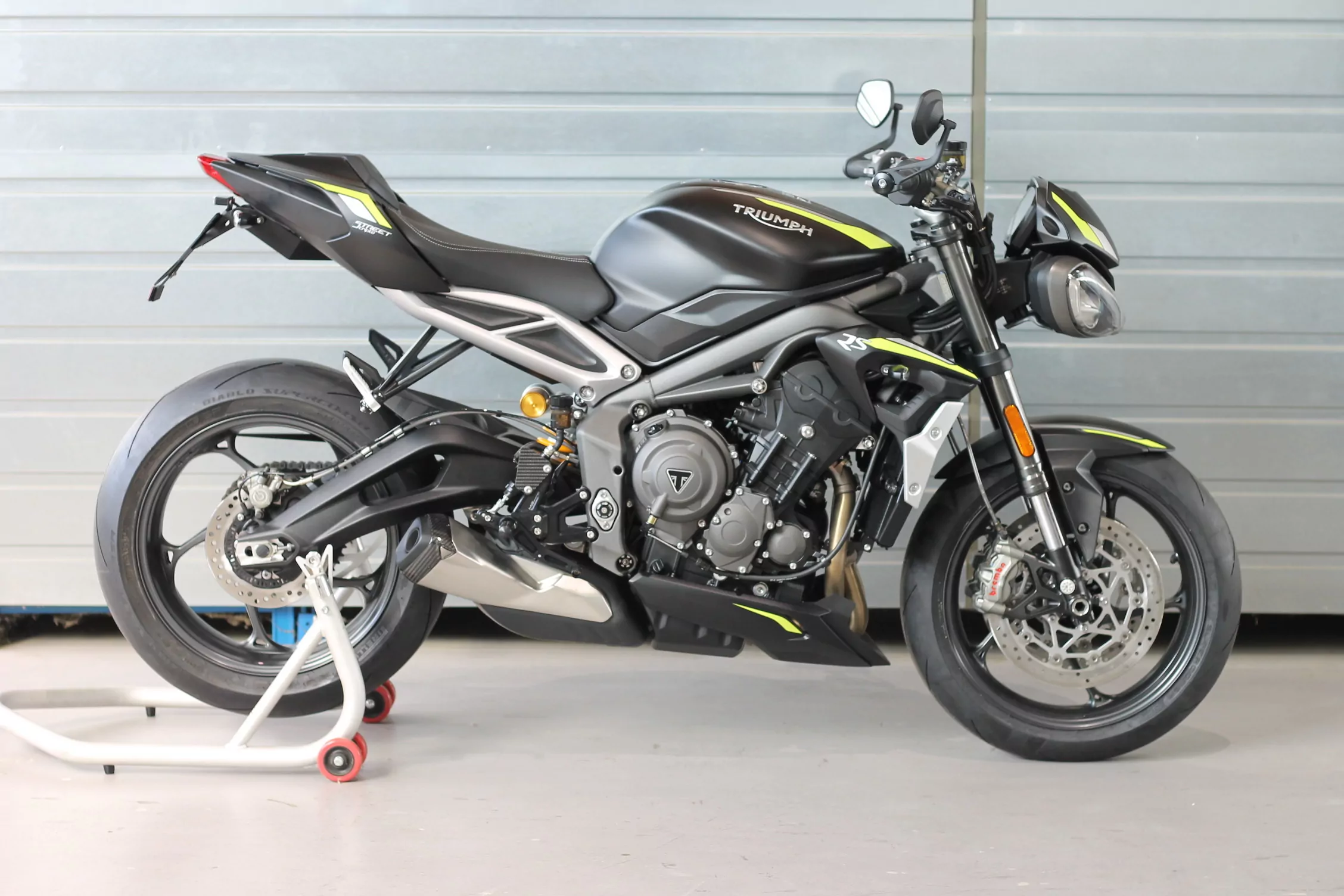 MG Biketec Sportfussrastenanlage / Rastenanlage / Fußrastenanlage mit ABE, gültig in D - A - CH für Triumph Street Triple 675 ab 2013-2016