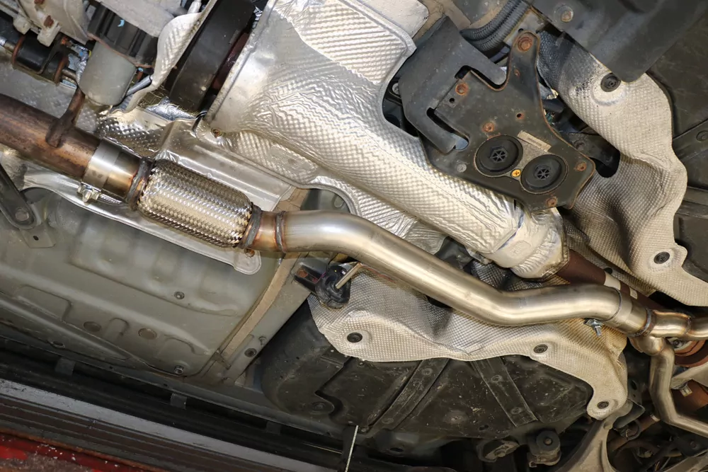 Jeep Grand Cherokee WKI/WKII  Verbindungsrohr mit Flexstück