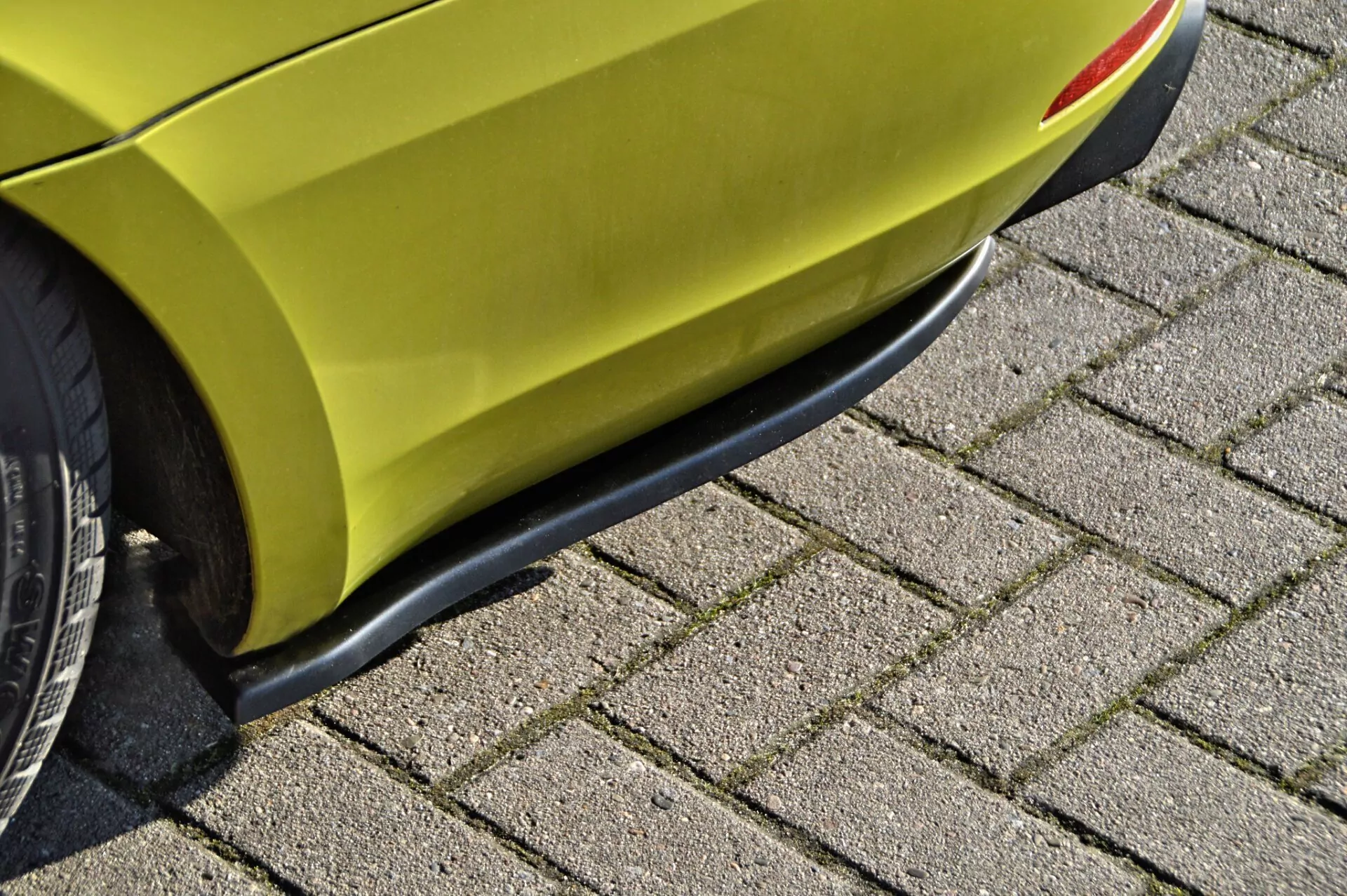 Heckeinsatz + Seitenteile für Skoda Superb 3T